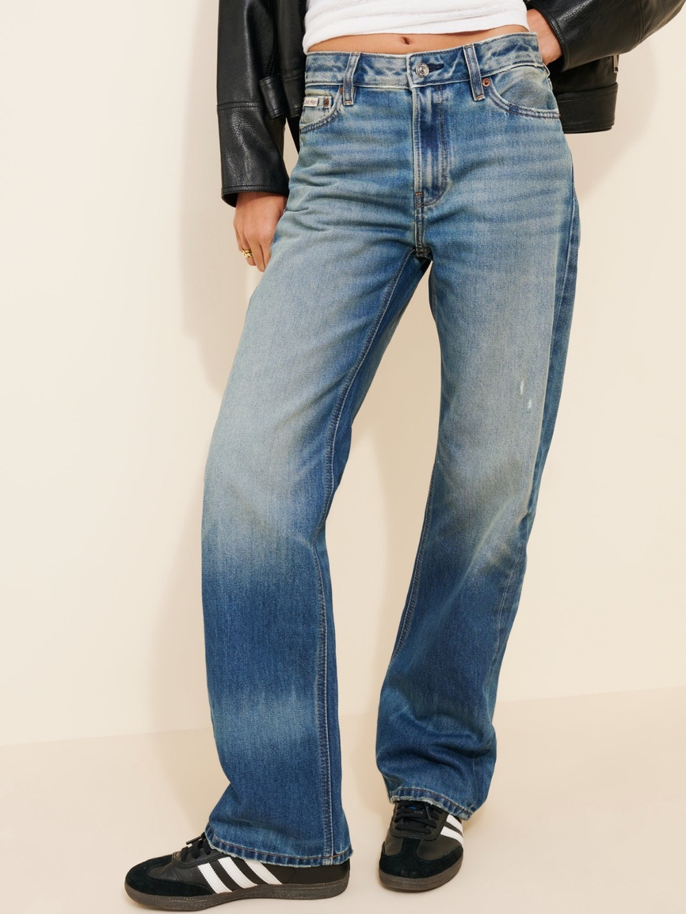 Signature 90s Straight Leg Jeans NWT